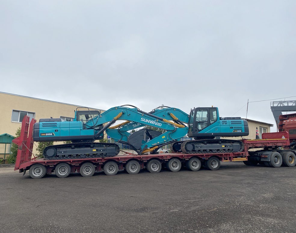 Среднеразмерный экскаватор SWE205E