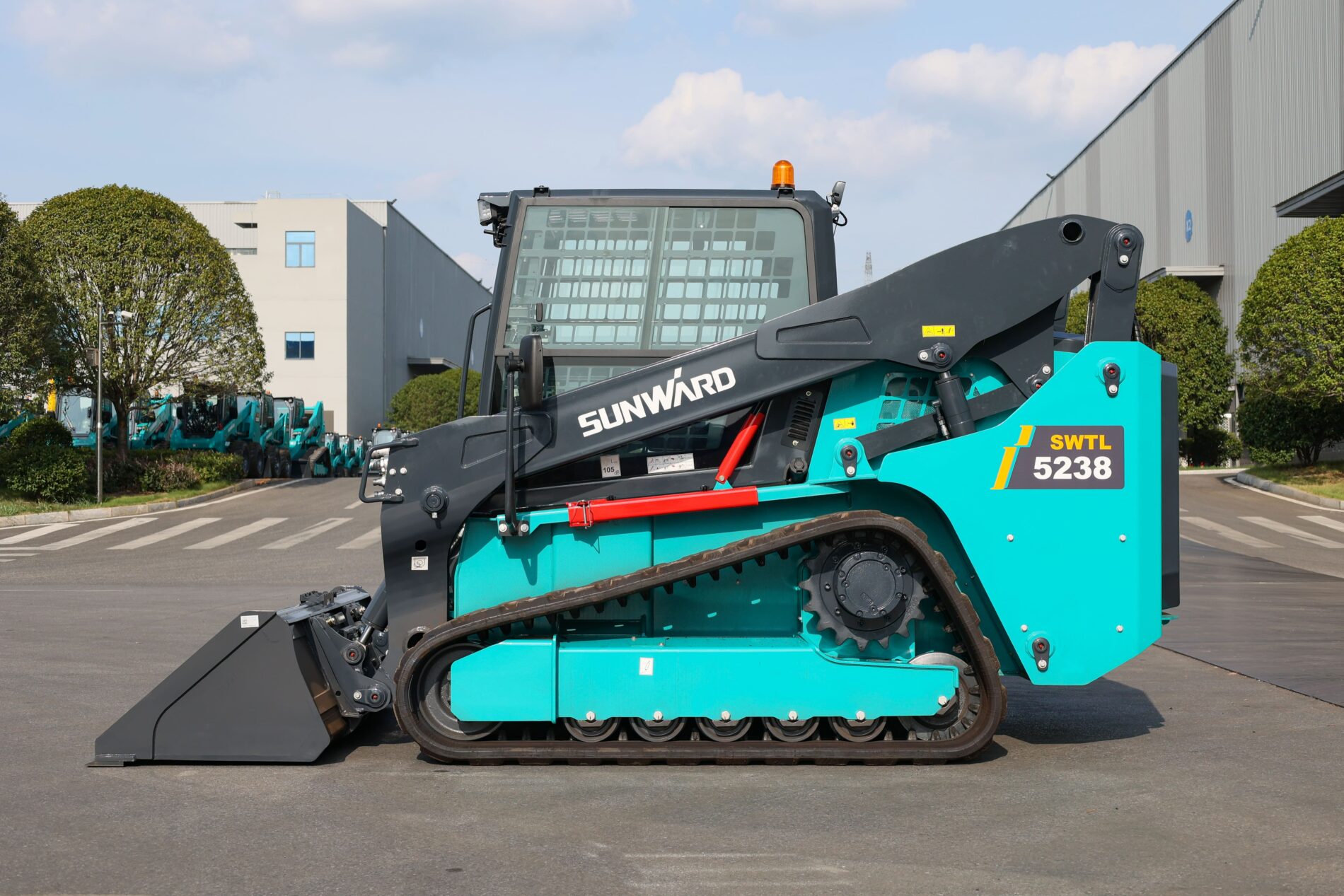 Мини-погрузчик SWTL5238