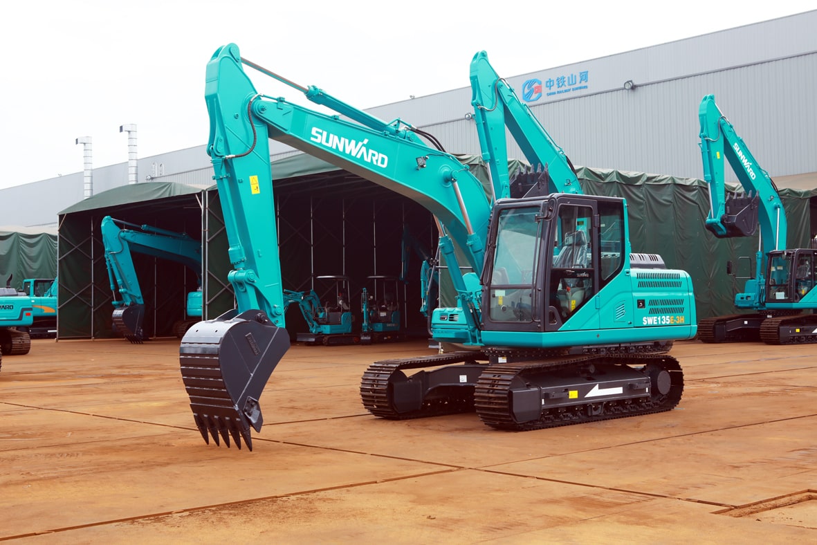 Компактный экскаватор SWE135E-3H