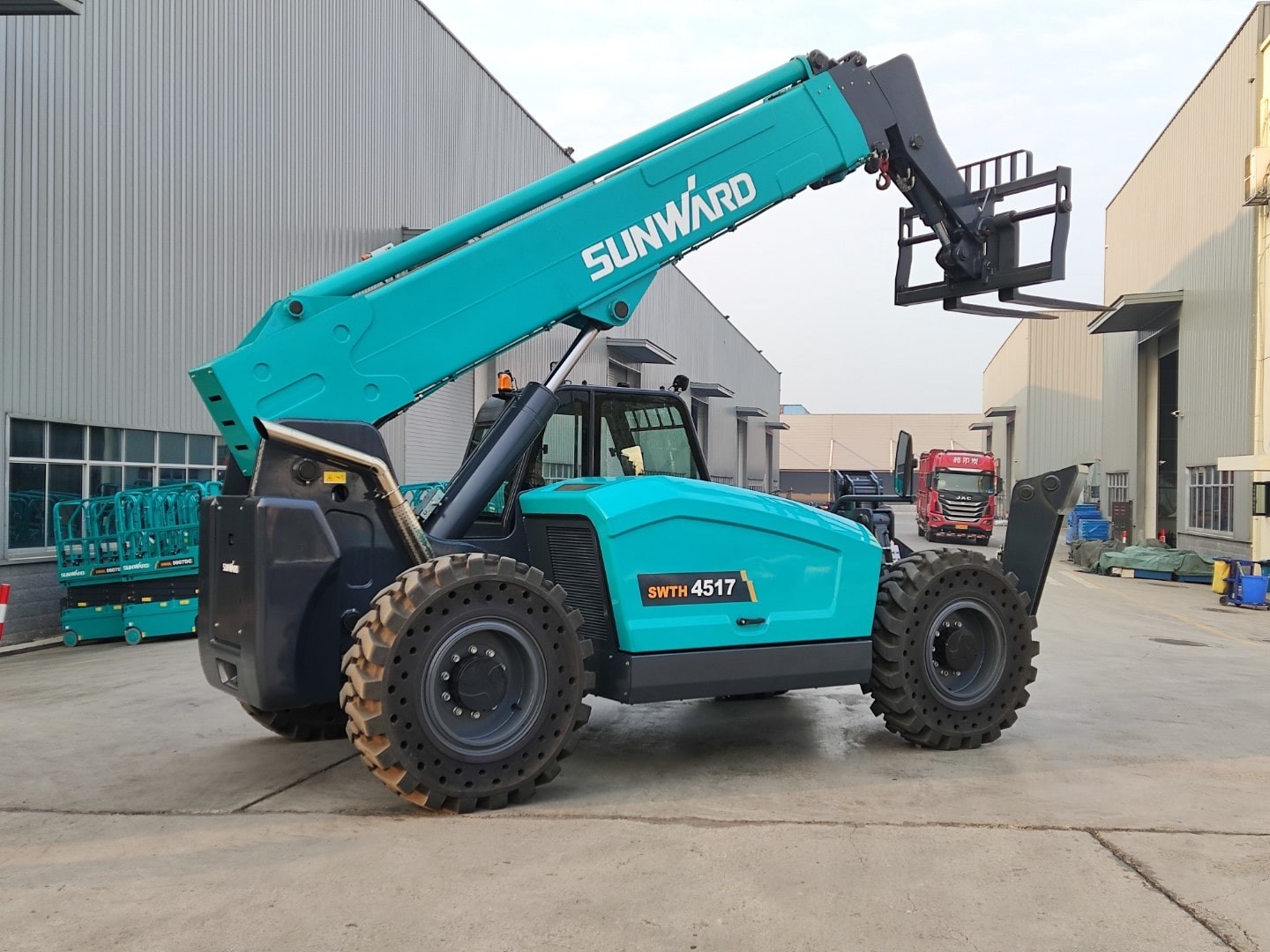 Телескопический погрузчик SWTH4517