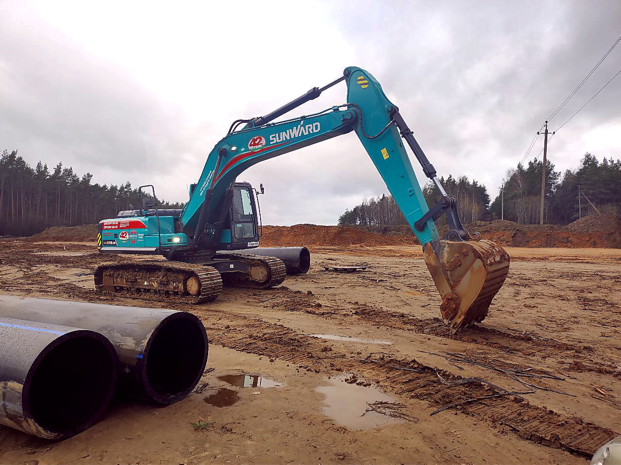 Среднеразмерный экскаватор SWE215E-3H