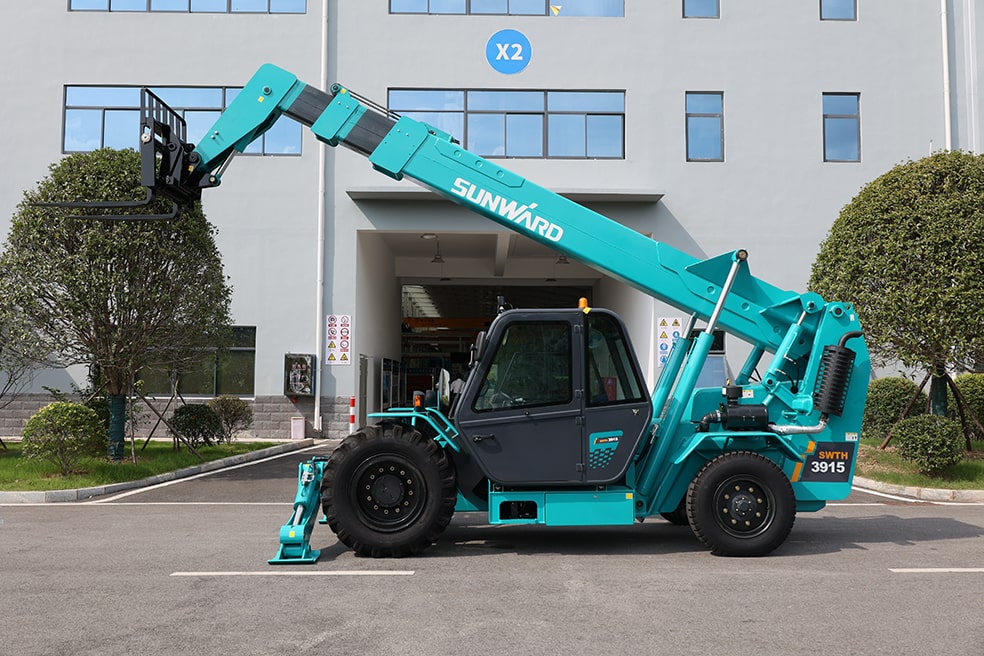 Телескопический погрузчик SWTH3915