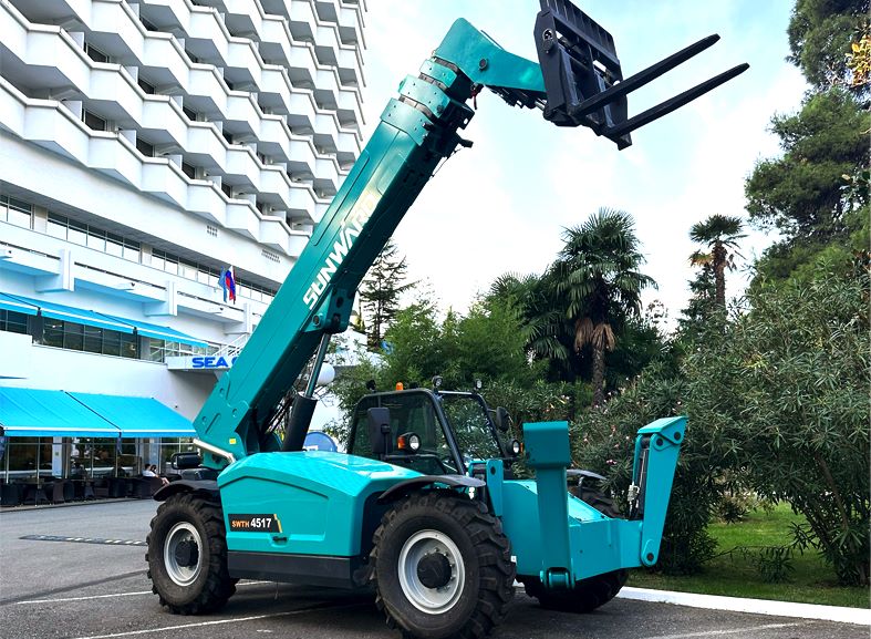 Телескопический погрузчик SWTH4517