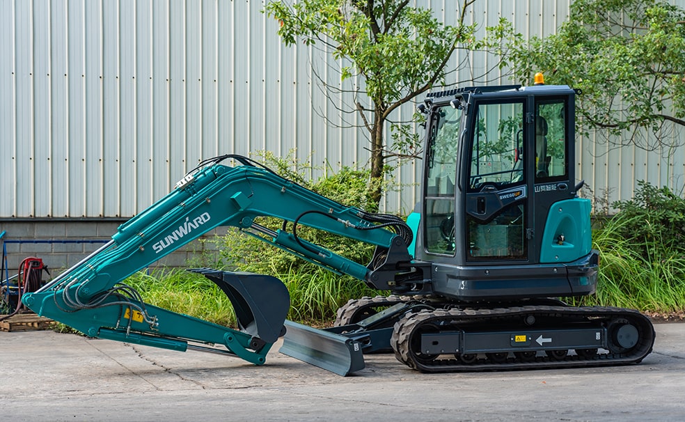 Компактный экскаватор SWE60UF
