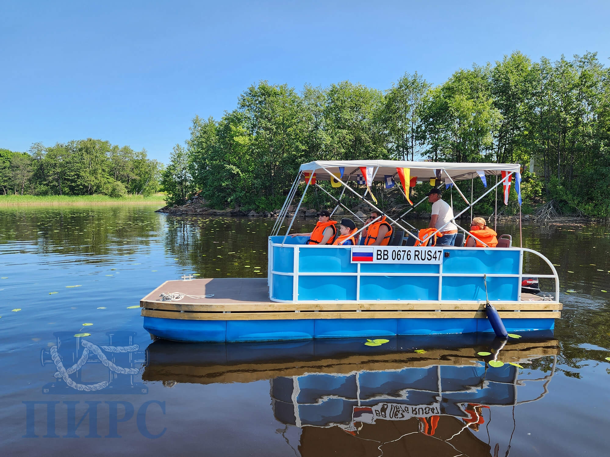 Понтонный катамаран Бриз-15 для перевозки пассажиров