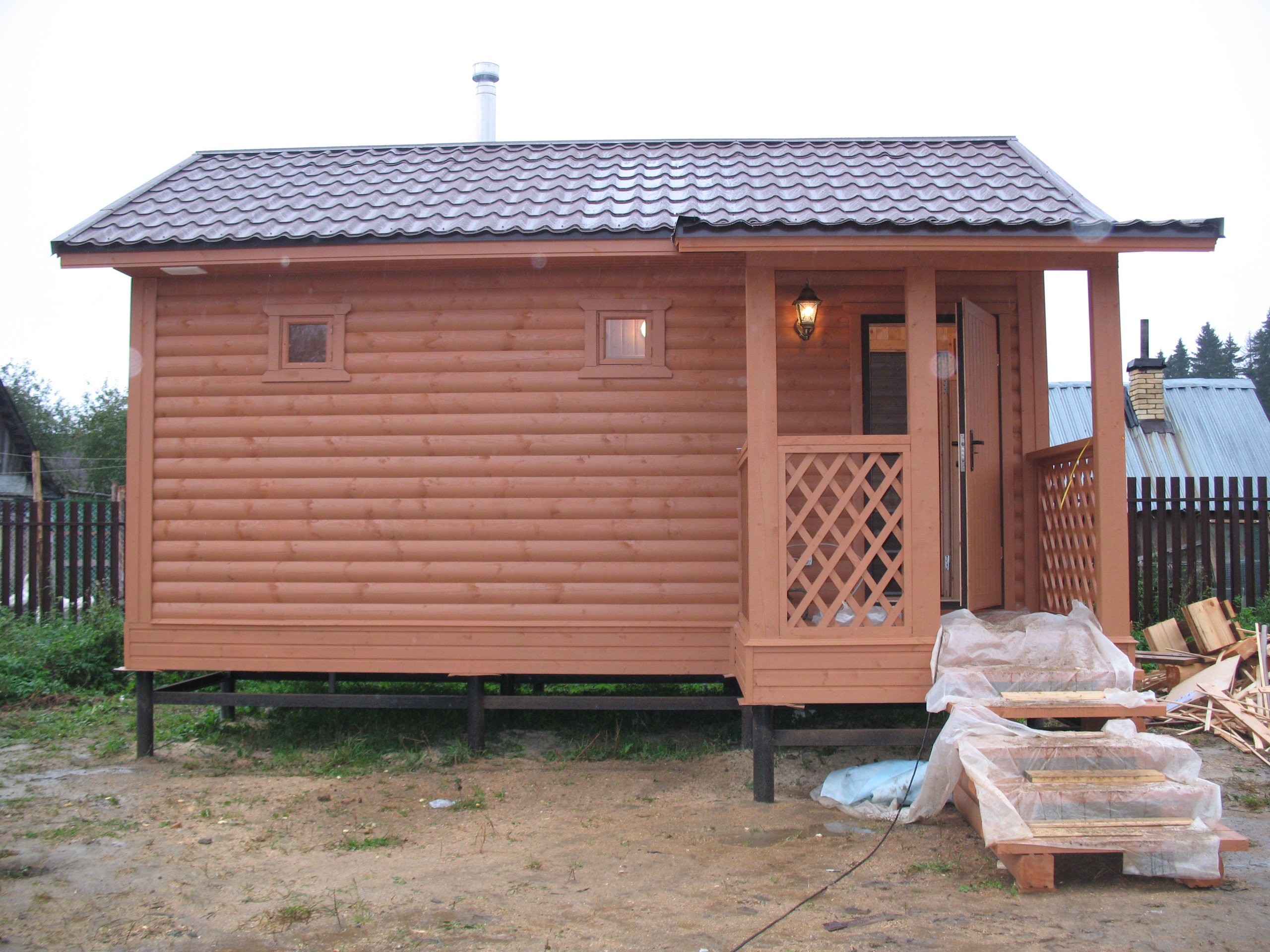 Брусовая баня 4х6 с террасой 1,5х2м