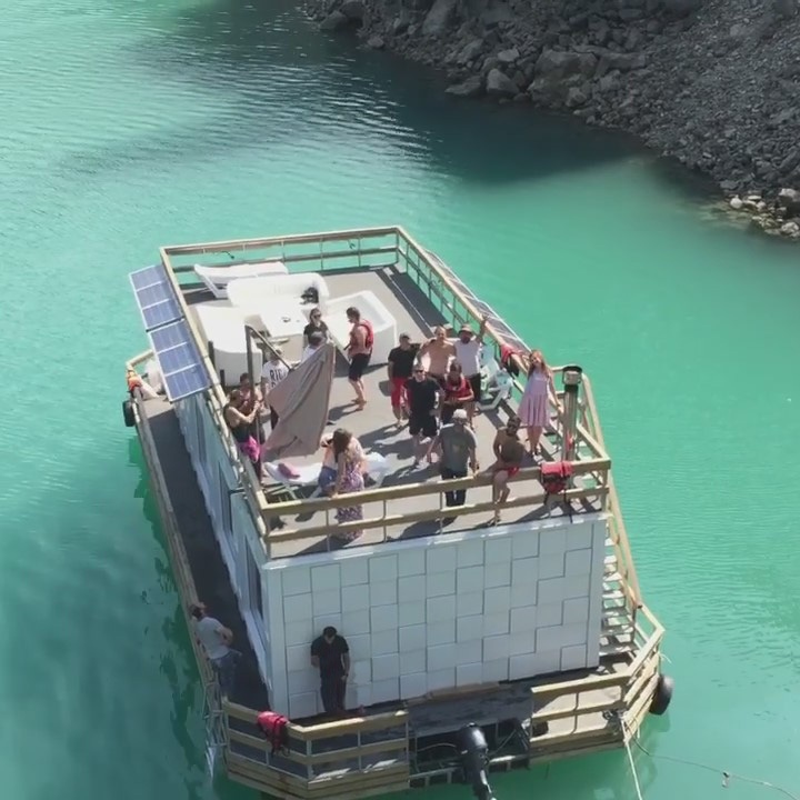 Дизайнерский хаусбот Остров-80