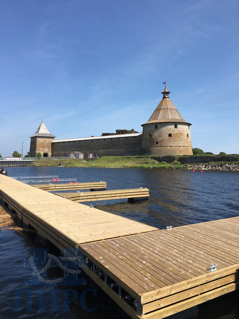 Многофункциональный плавучий причал Залив-15