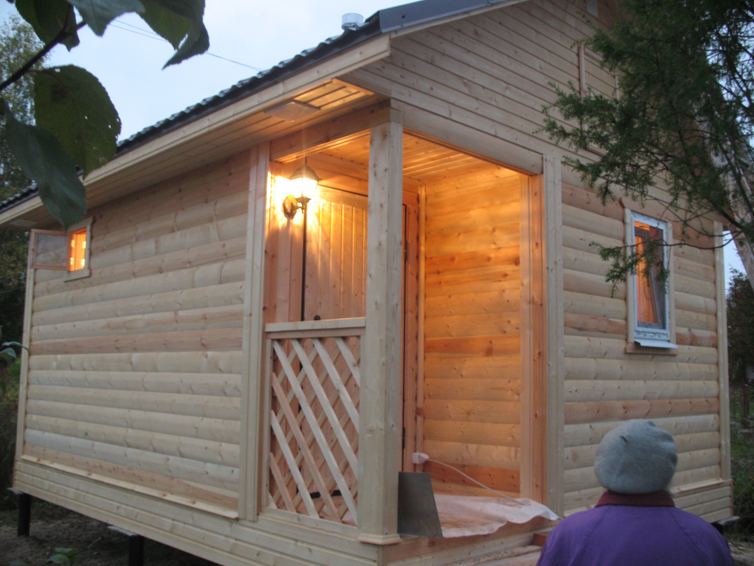 Сруб бани 4х5м из профилированного бруса 100х150мм с крыльцом 1х1,3м