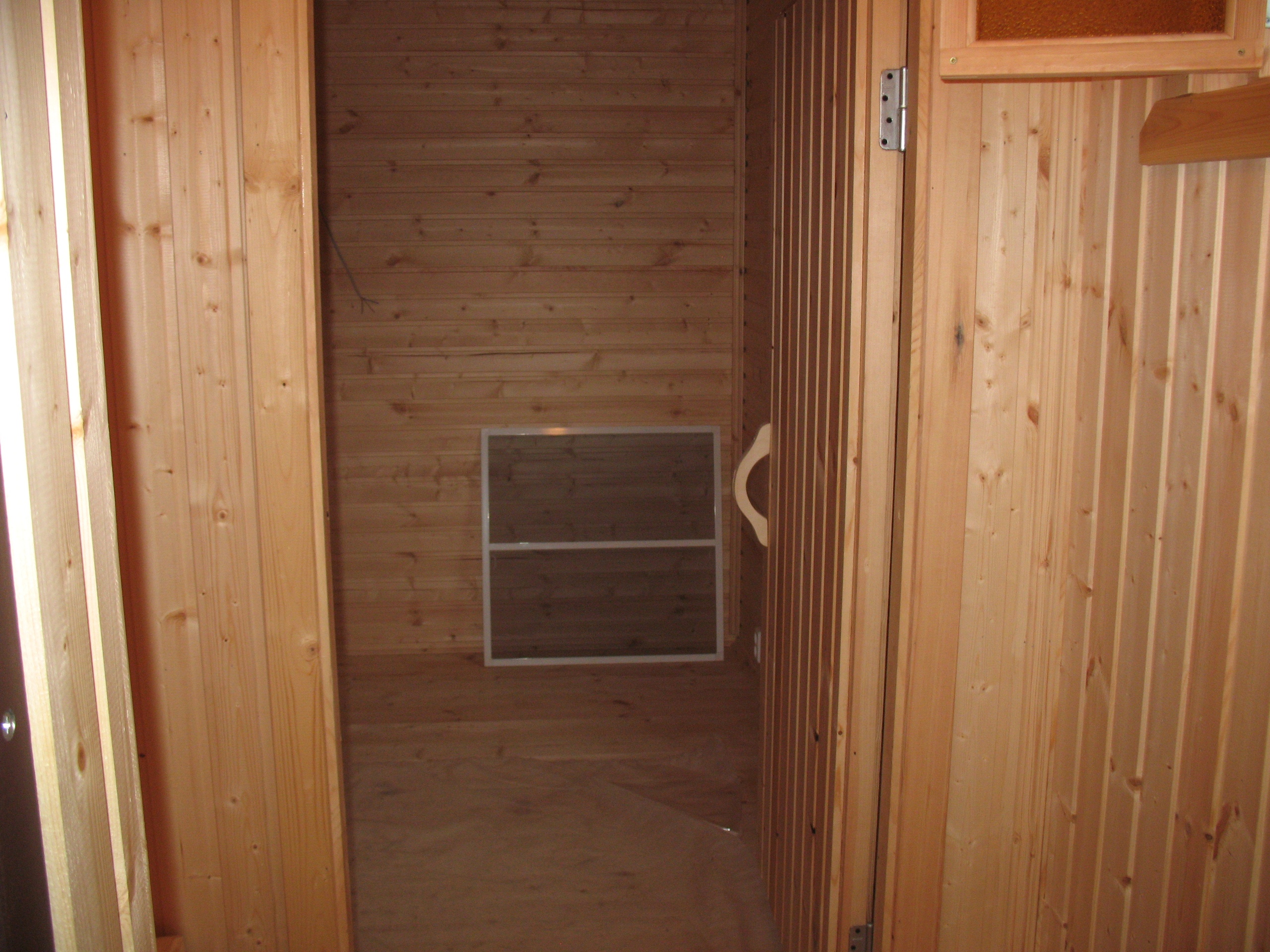 Брусовая баня 4х6 с террасой 1,5х2м